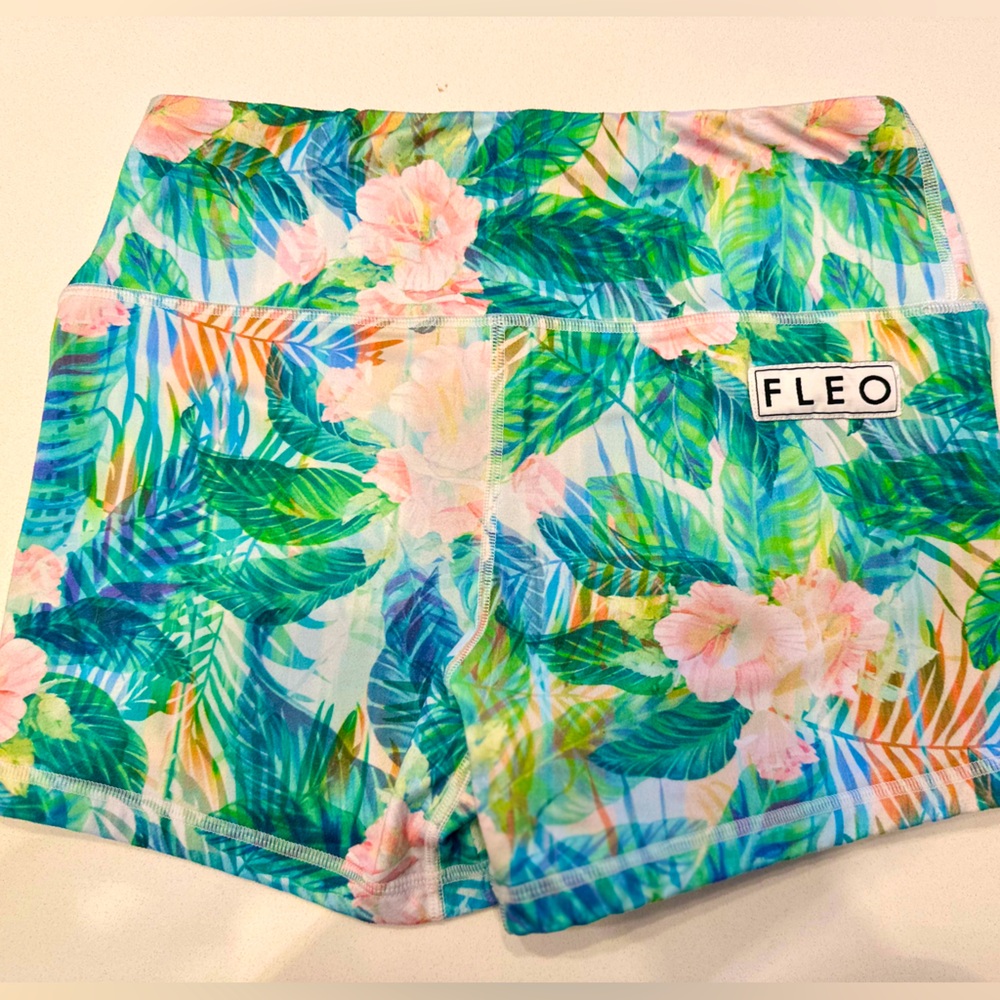 Fleo shorts 4” M
